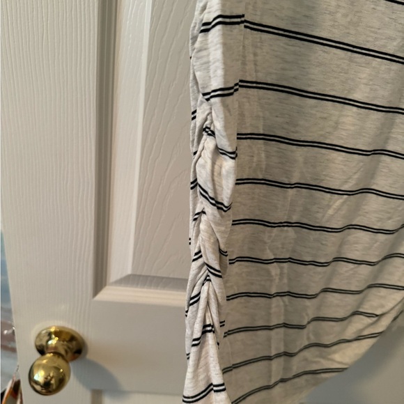 Market & Spruce Striped Maternity Top-Sz L-worn once - Picture 4 of 4